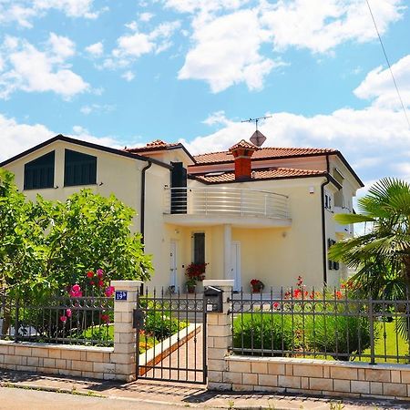 Apartments Sv. Pelegrin Umag Kültér fotó