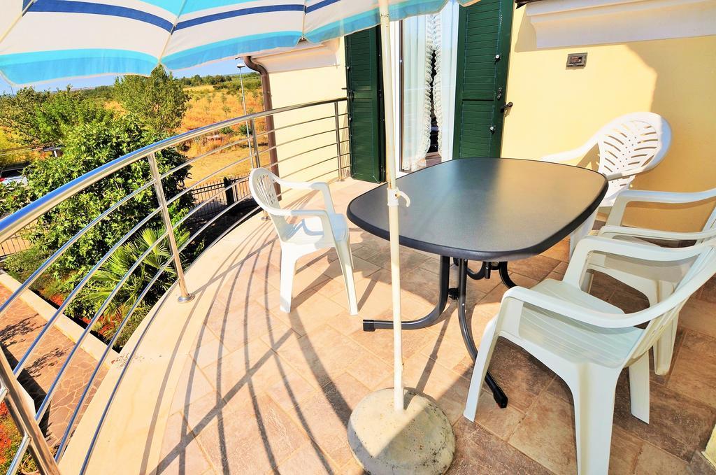 Apartments Sv. Pelegrin Umag Kültér fotó