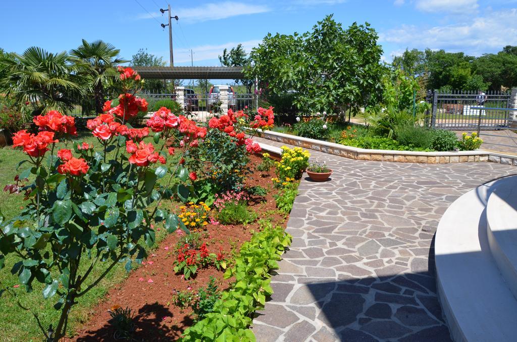Apartments Sv. Pelegrin Umag Kültér fotó